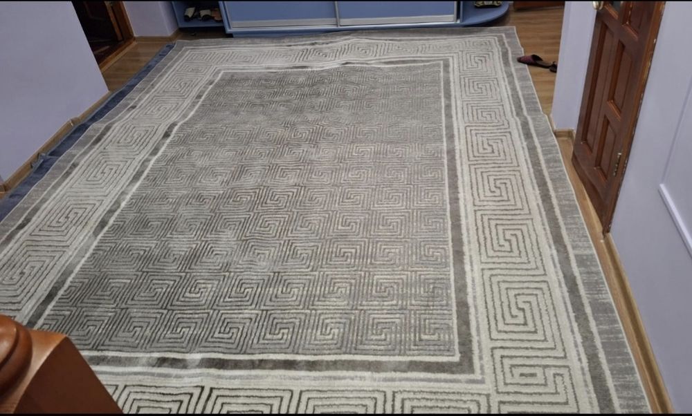 Продам шелковый ковёр 3 х 4, в отличном состоянии