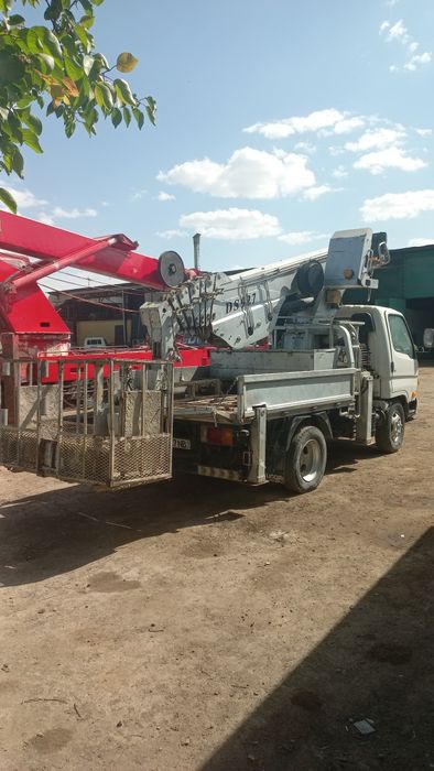 Автовышка сотилади 26 метр пулт ишлиди