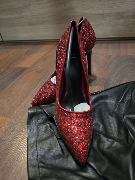 Туфли на каблуке