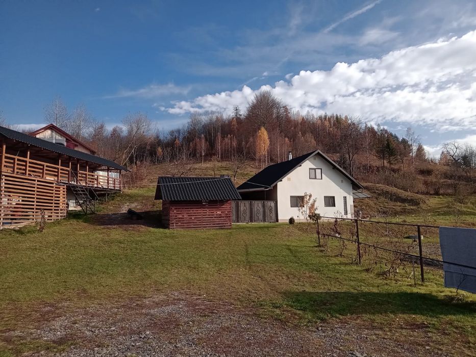 Vand casa in Slatioara com Rasca jud Suceava