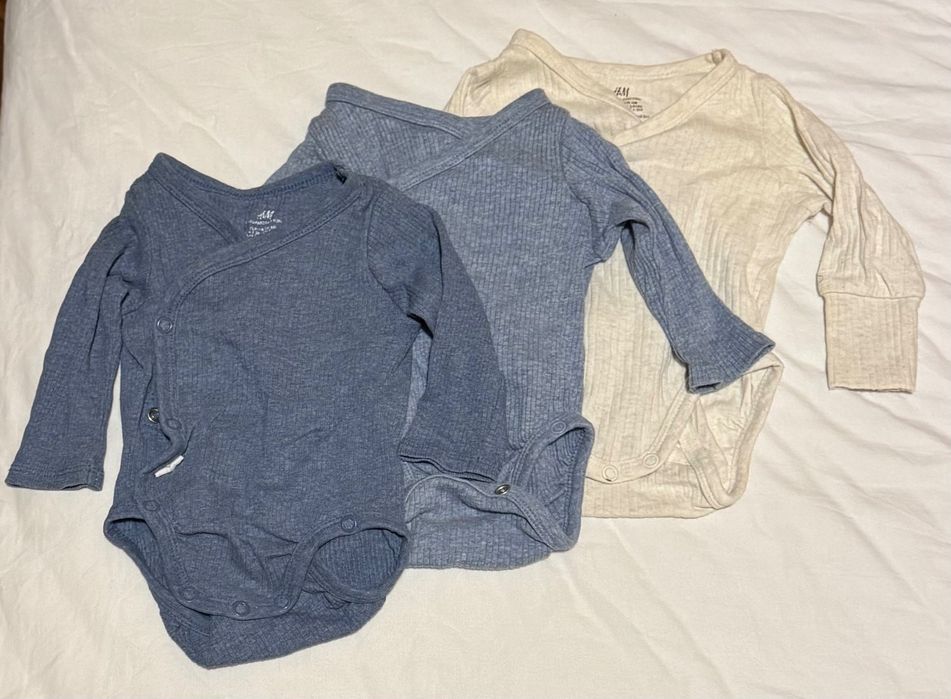 Комплект H&M бодита – рипс, 3 броя, 1–2 месеца