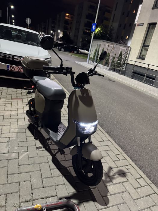 Scuter electric fara permis, viteza maxima in carte 25 km/h,
