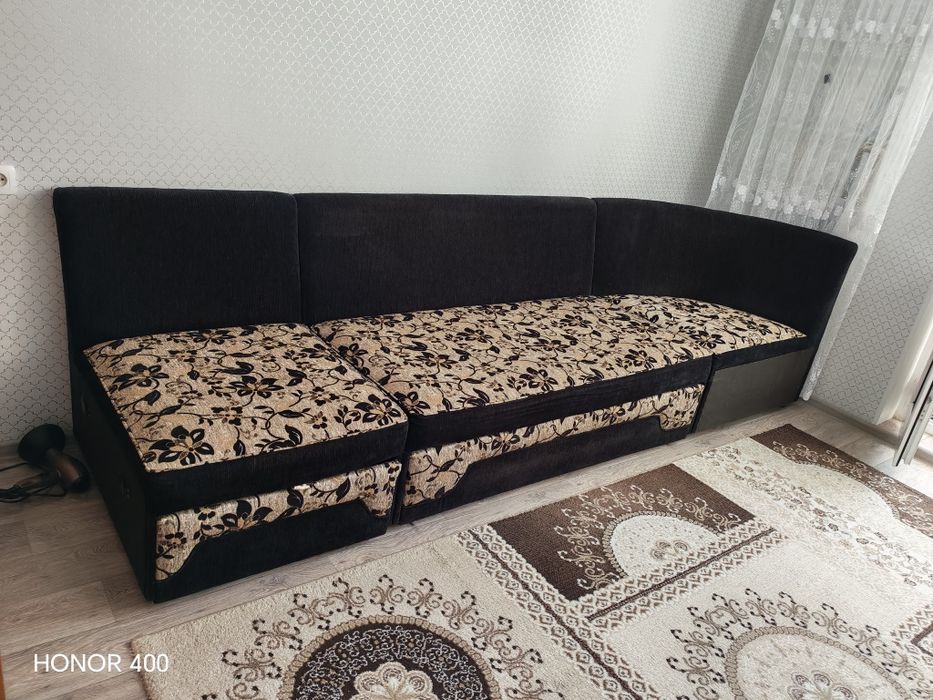 Отдам диван, б/у.