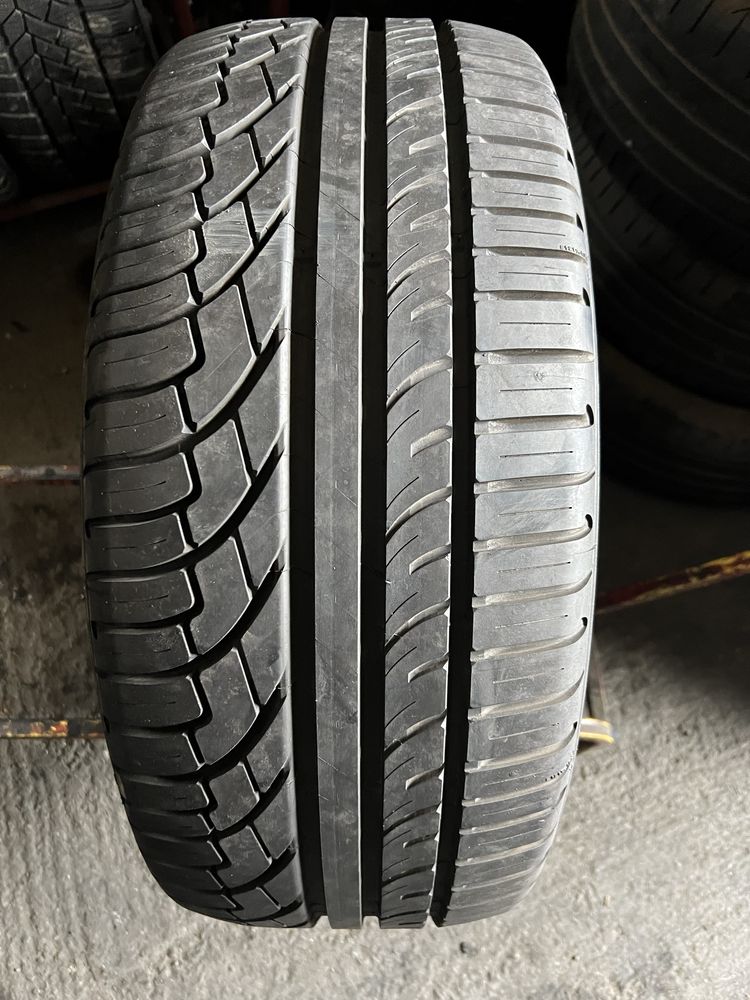 O anvelopa 255/45/18 Michelin 255 45 R18