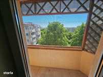 Vand ap cu 3 camere