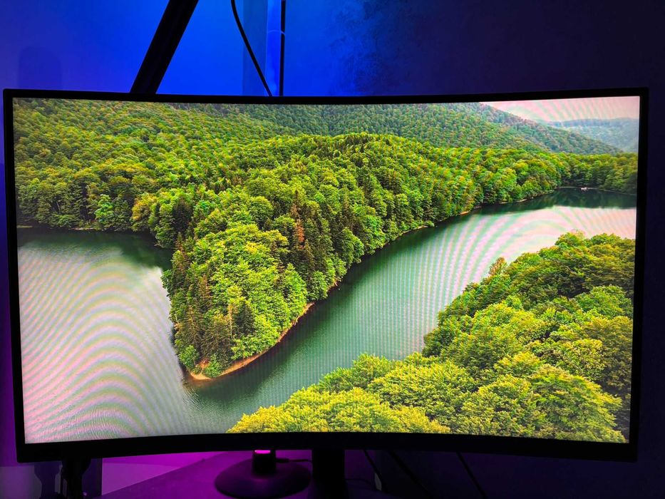 Samsung Odyssey 27" Full HD 240 HZ G-Sync