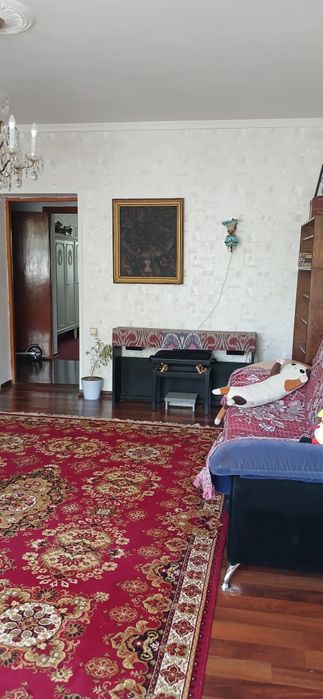 Продаётся  ( ИПОТЕКА ) квартира на Ц5/ 3 переделанная в 2х/ ц5 напроти