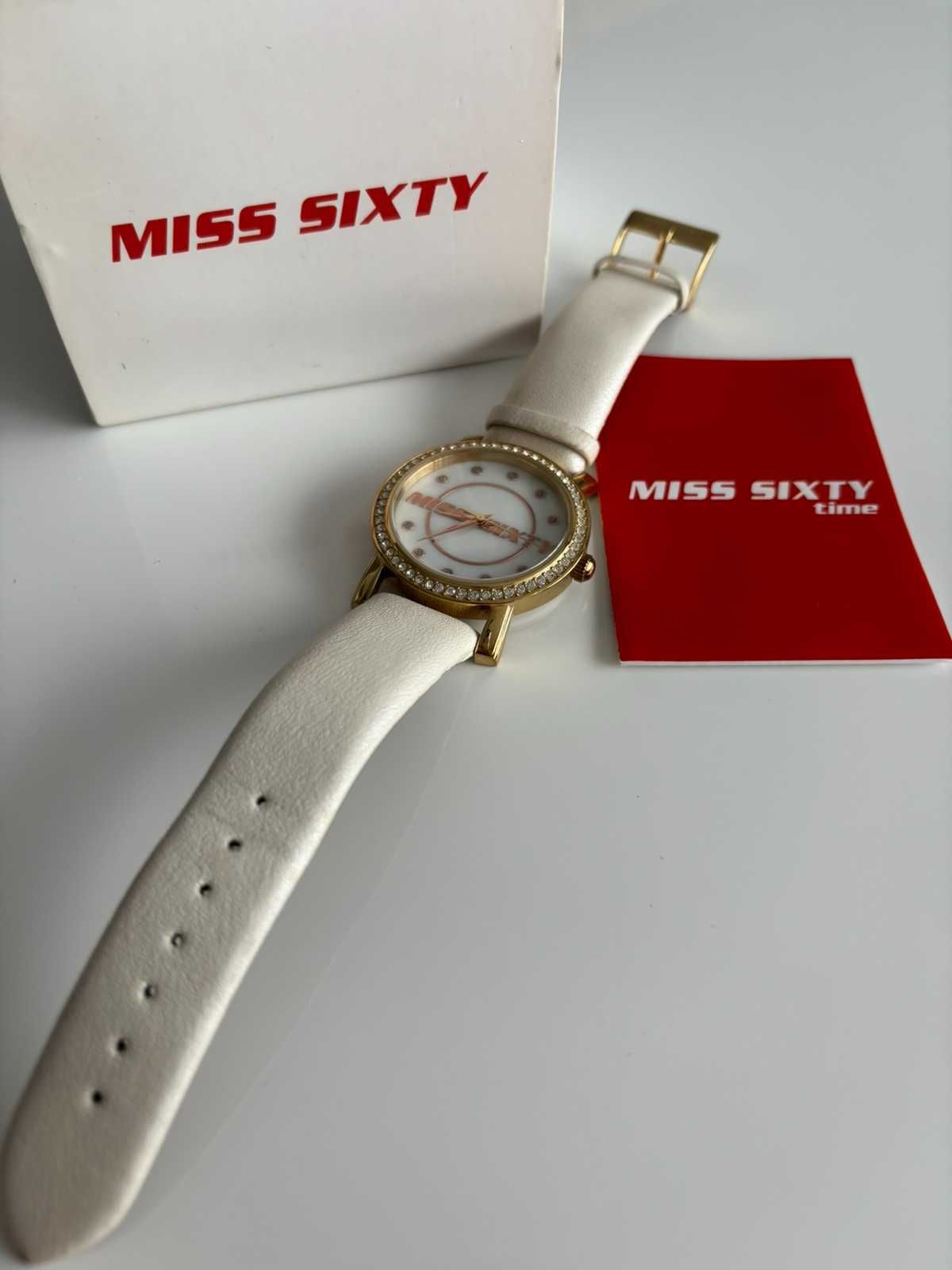 Бял дамски часовник Miss Sixty