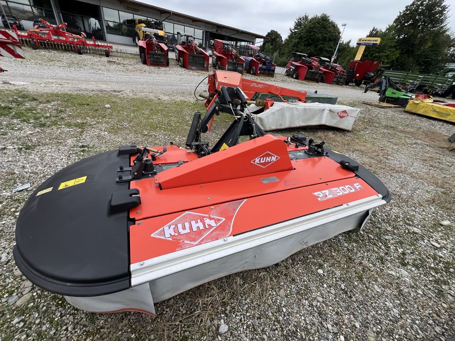 Kuhn PZ 300 F – 3 m – 2012 – Stare excelentă