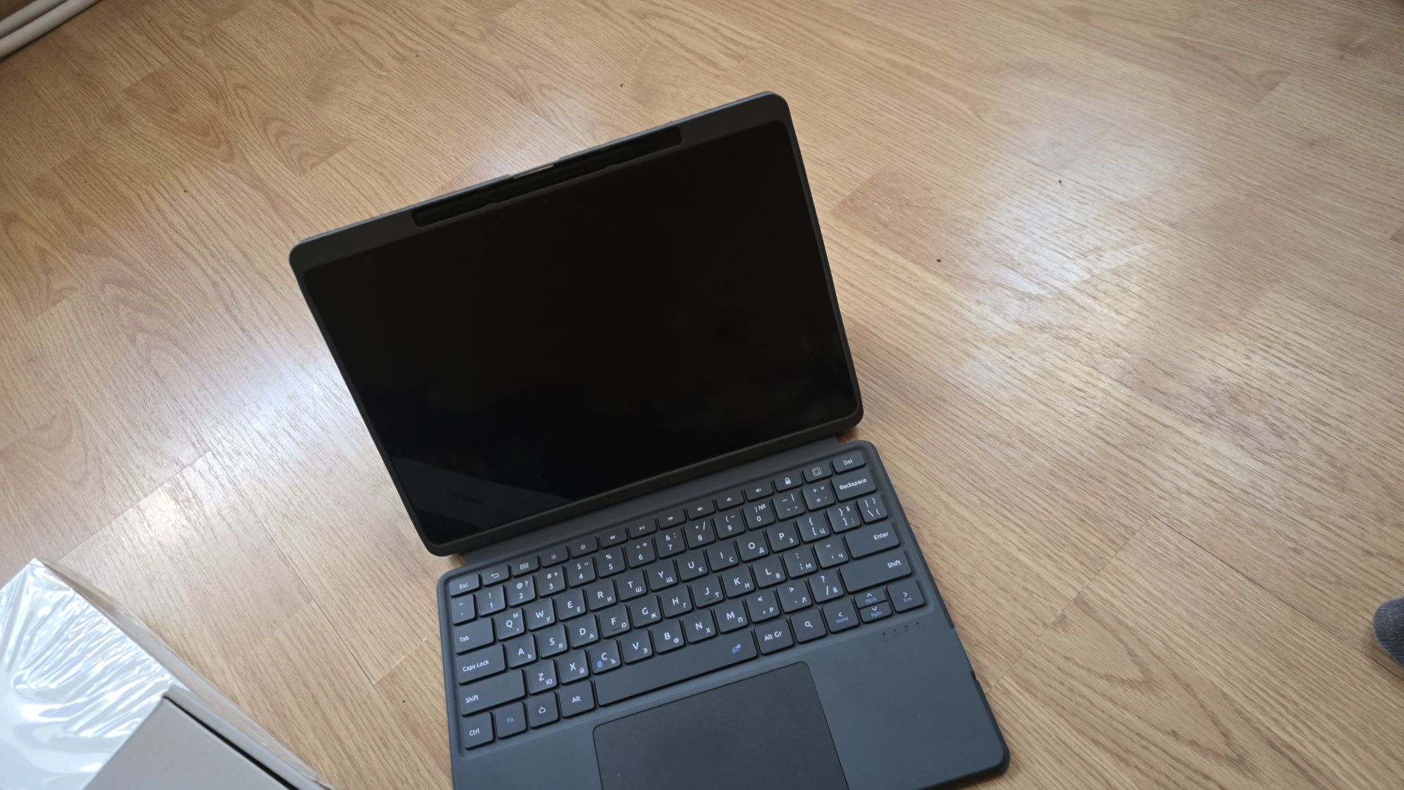 Таблет Acer Iconia X12