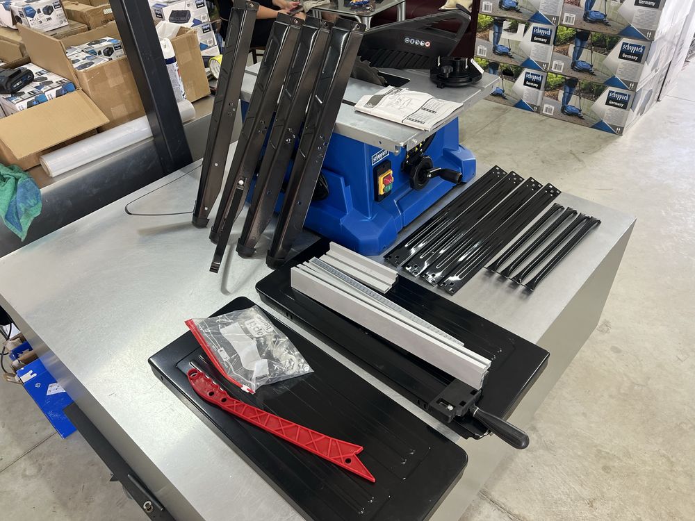 Стационарен  циркуляр с лазер Scheppach HS110 Laser 2000W 254мм