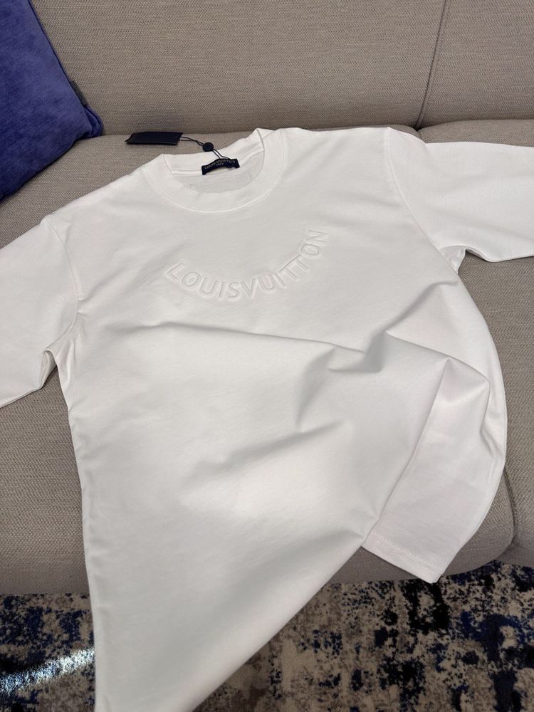 LV мъжка тениска New Season