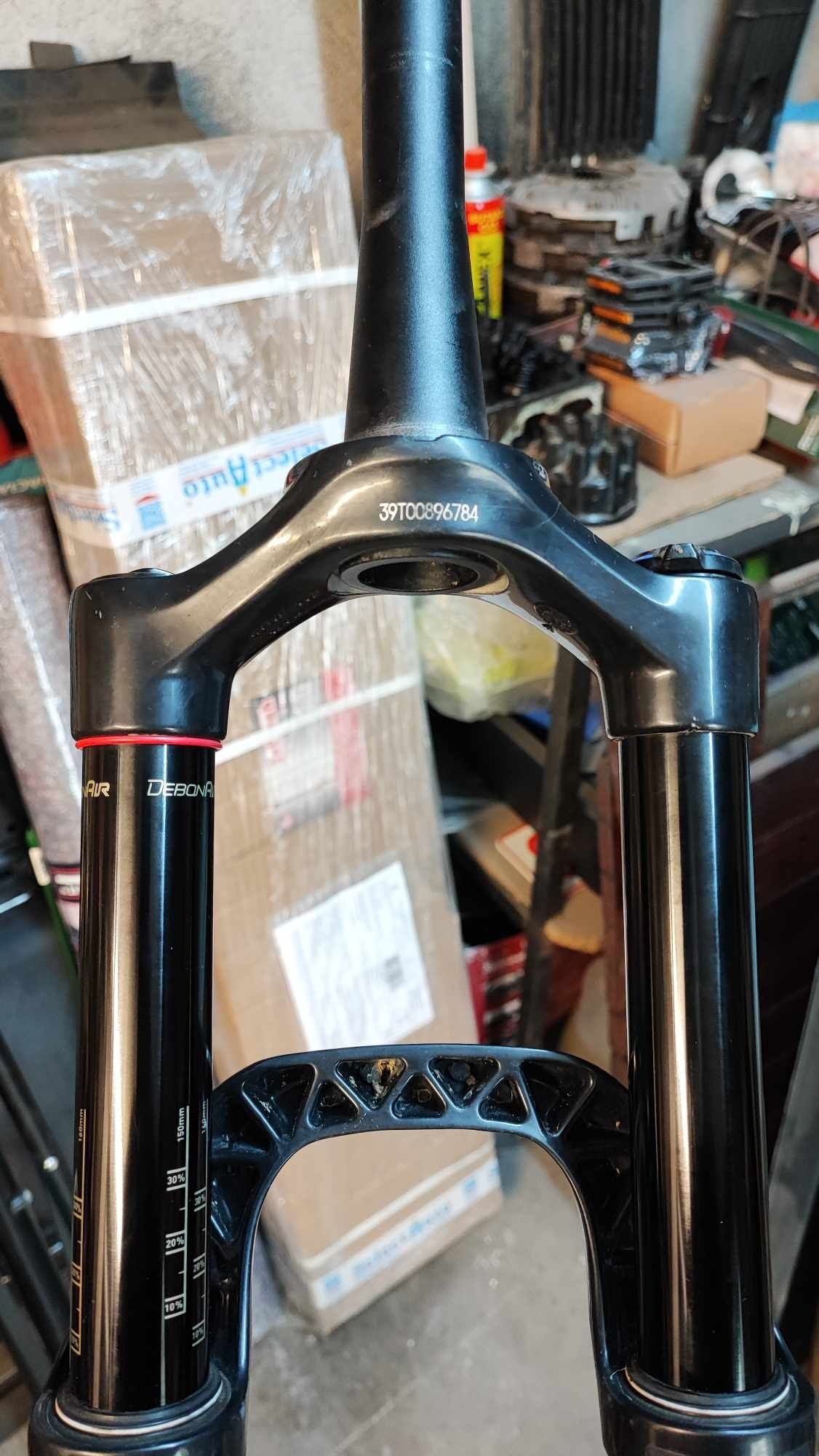 Furca Rock shox Yari 2020  29' compresie+ rebound, emtb ready