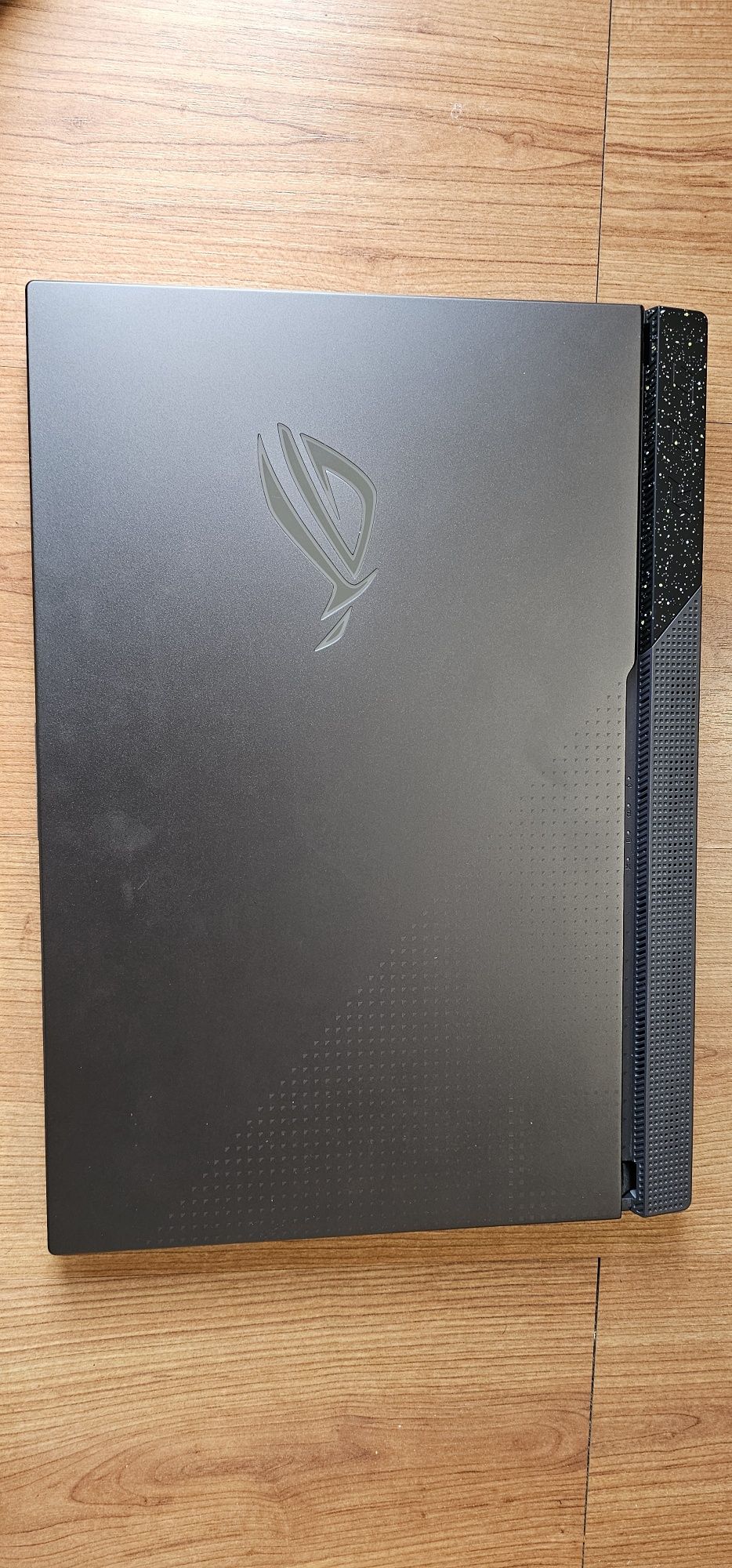 Gaming laptop Геймърски лаптоп Asus ROG Strix G713RM 17.3 инча