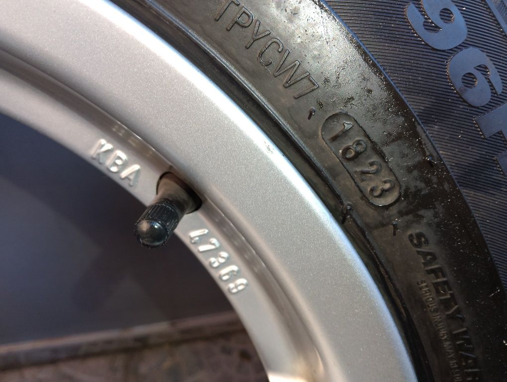 Алуминиеви джанти Ronal 5*114.3*16 със зимни гуми Kumho 205/60/16 23 г
