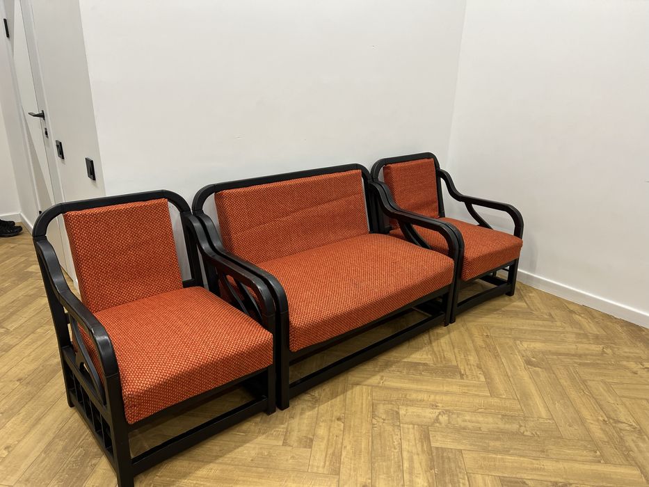 Продается диван! Ручная изделия. О цене можно договорится)