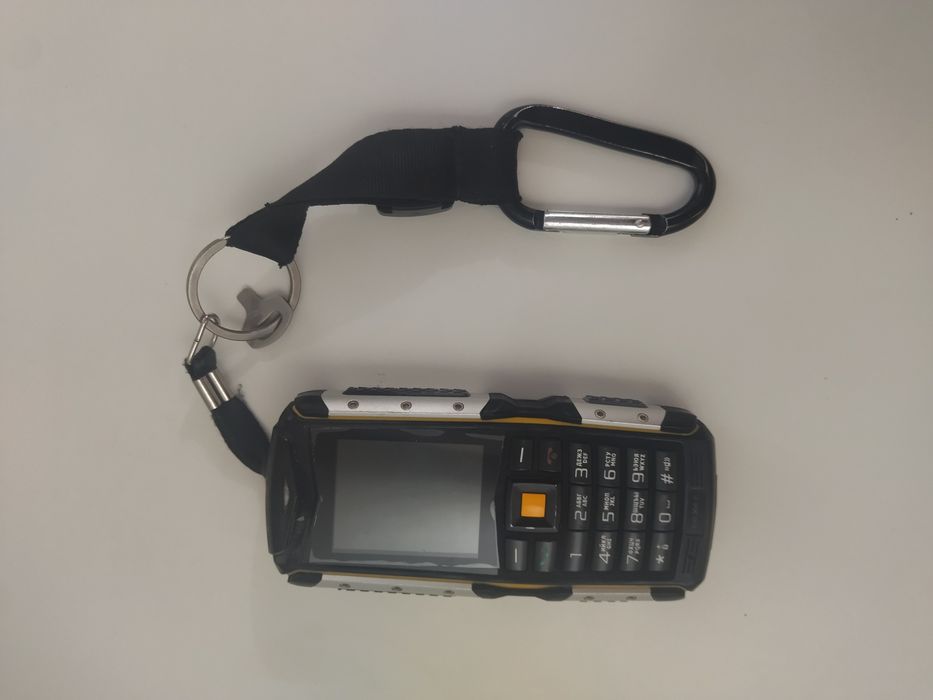 Влагозащитный телефон Texet 512R. Аккумулятор на 2 недели