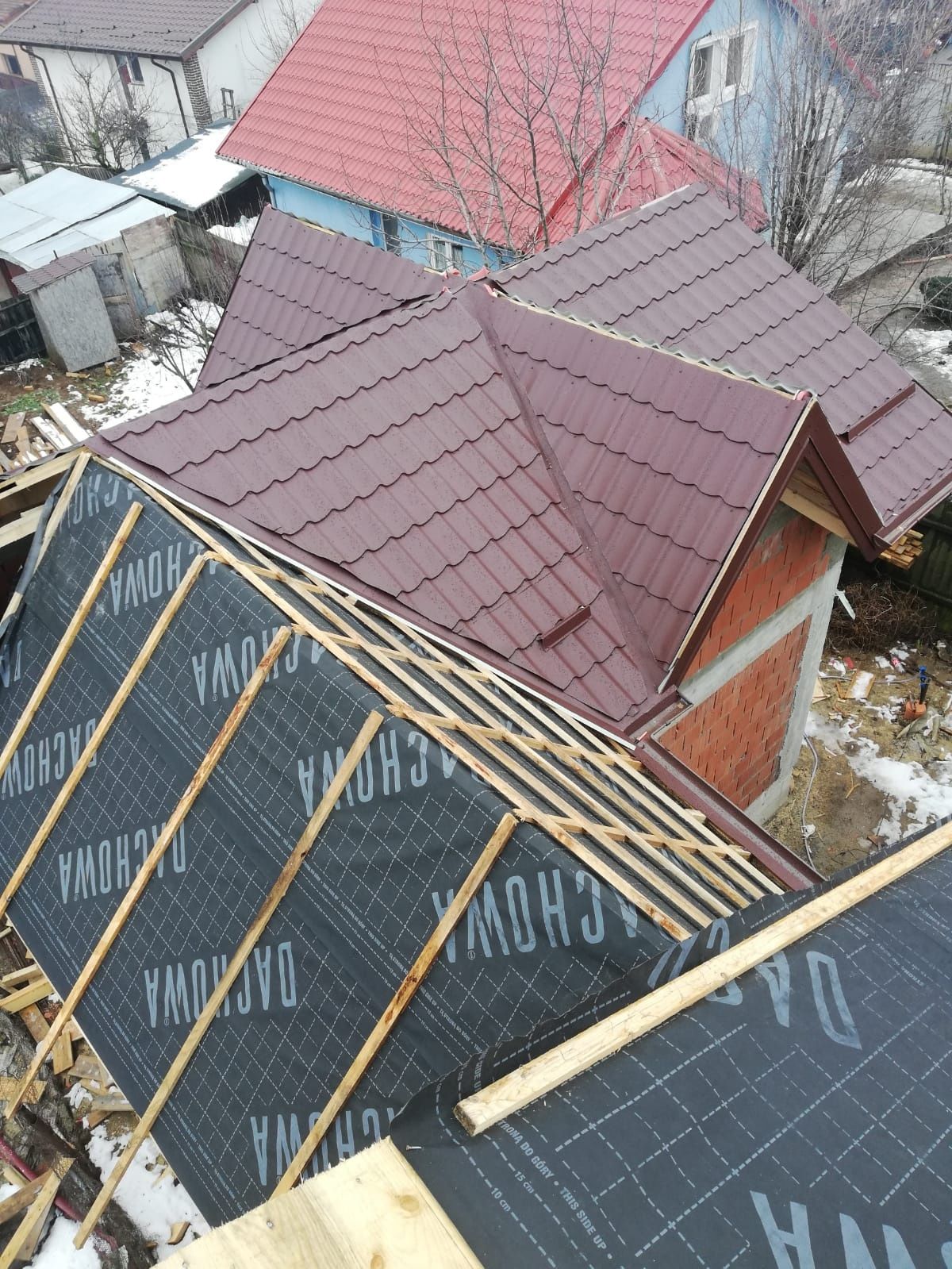 Montaj acoperis jgheaburi burlane reparatii tigla metalica tigla ceram