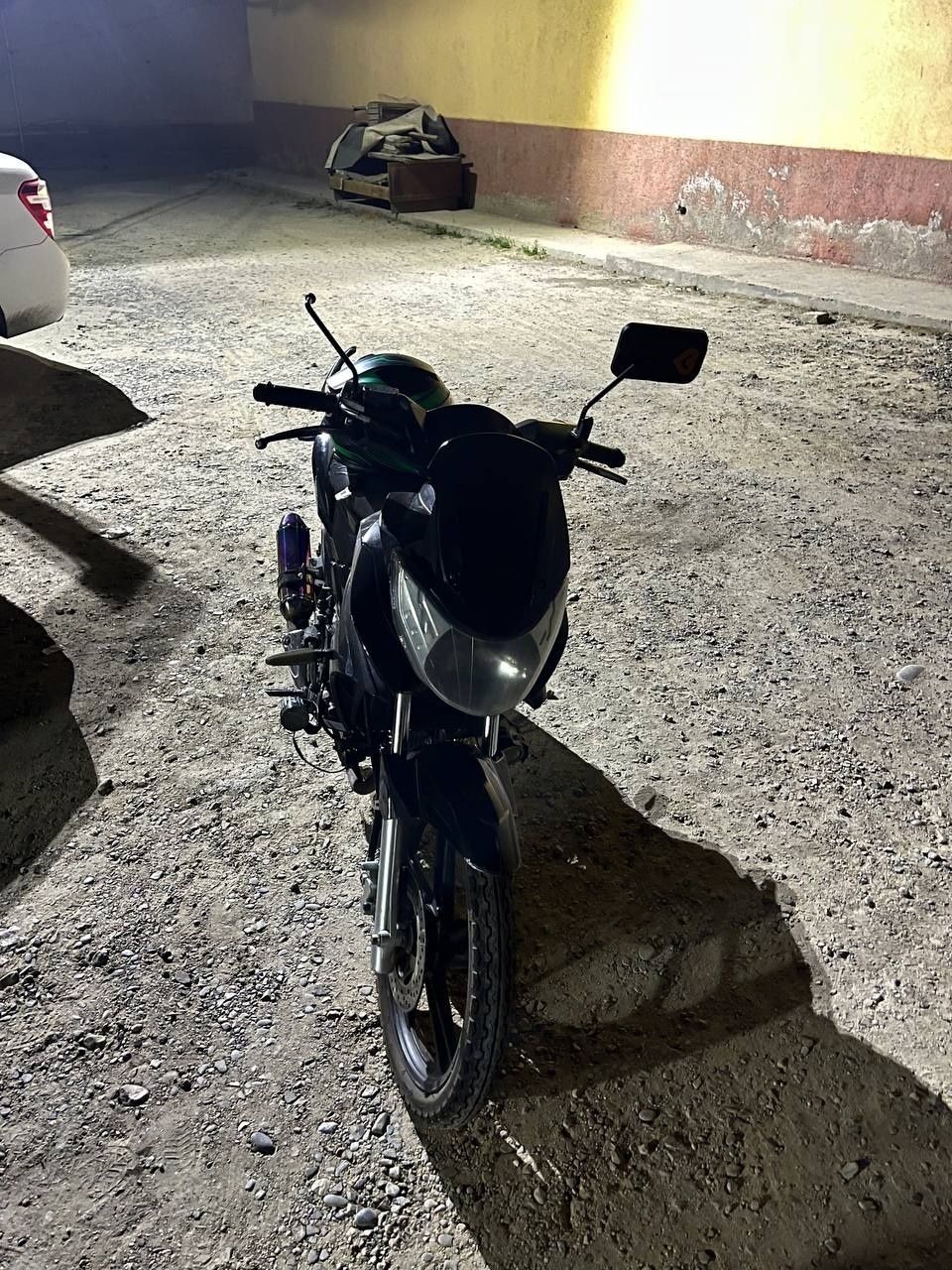 Maped sotiladi mator yangi 125 kub 2 ta
 balon yangi turipti 
Akrapovi