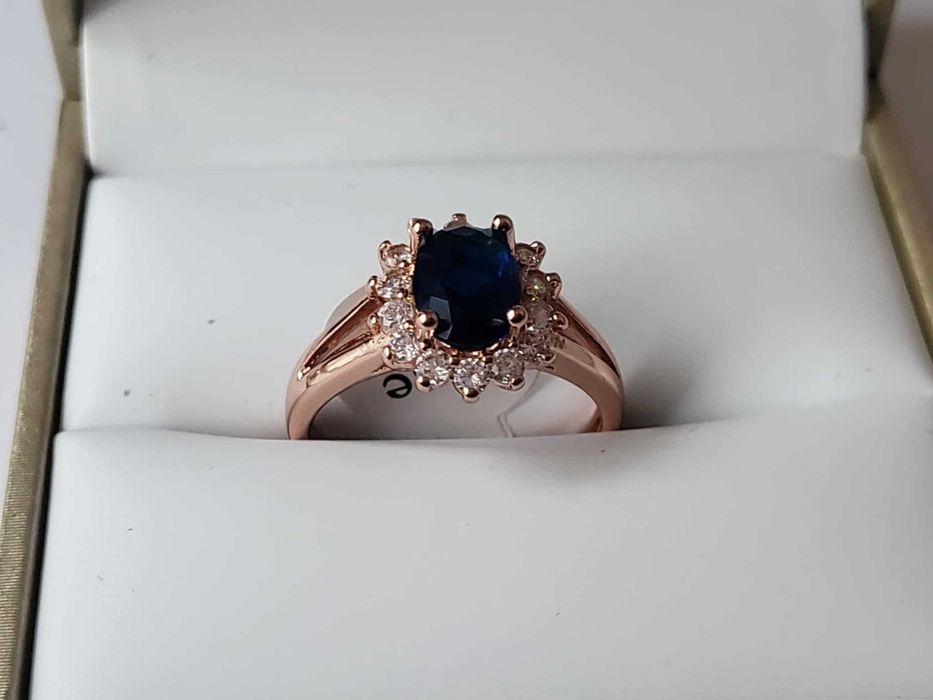 GR72, inel placat cu aur 18k,nou/marcat, stil epoca,zirconiu alb/safir