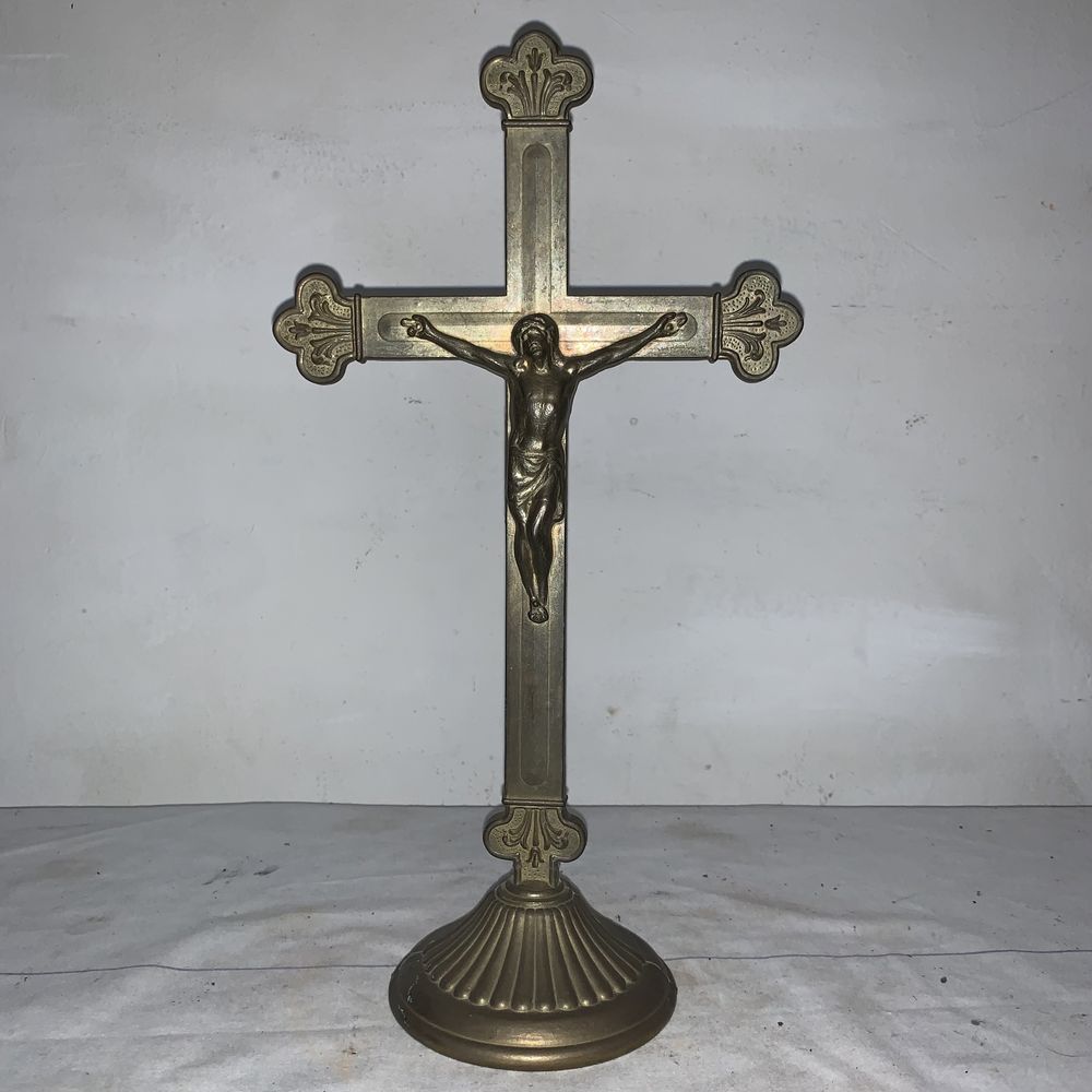 Crucifix din bronz