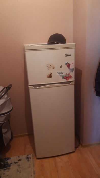 Продам холодильник