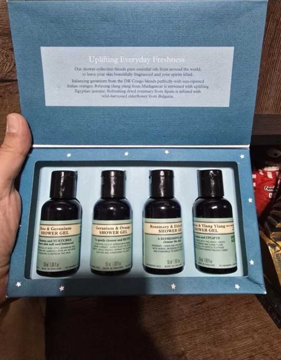Revitalise shower gel collection