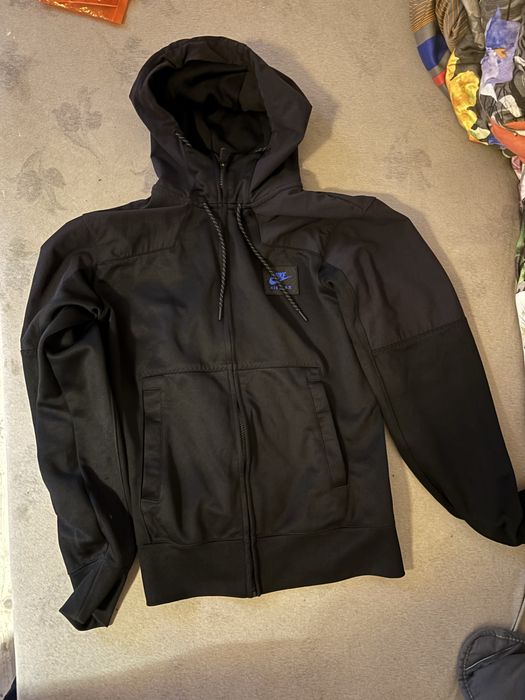 Продавам два екипа