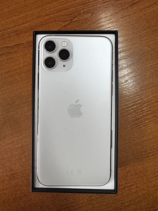 IPHONE 11 PRO перфектен