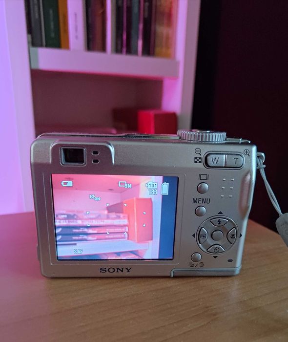 Sony Cyber-shot DSC-W5