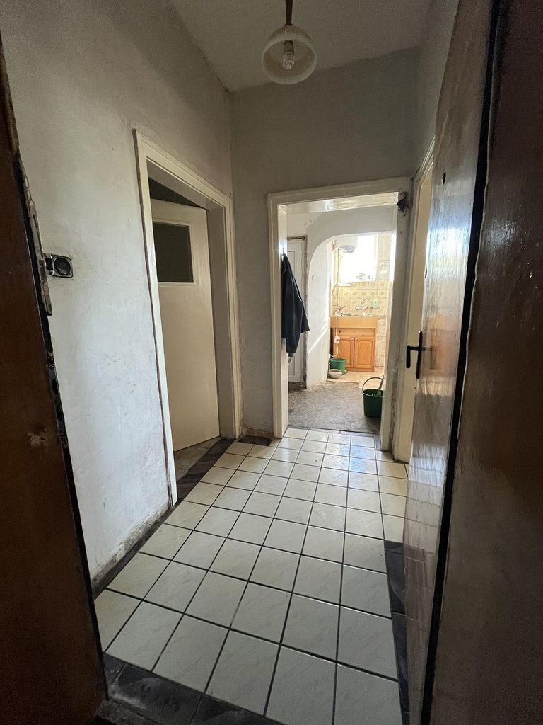 Продава се Двустаен апартамент в Перник, Твърди ливади - 57 кв.м за 858 €/кв.м - Снимка #7