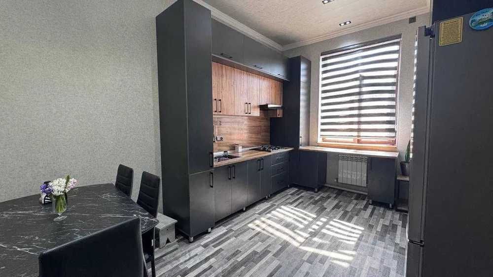 СУПЕР ЦЕНА!! Сдается в ЦЕНТРЕ ГОРОДА 2/6/9 Ц4 374*