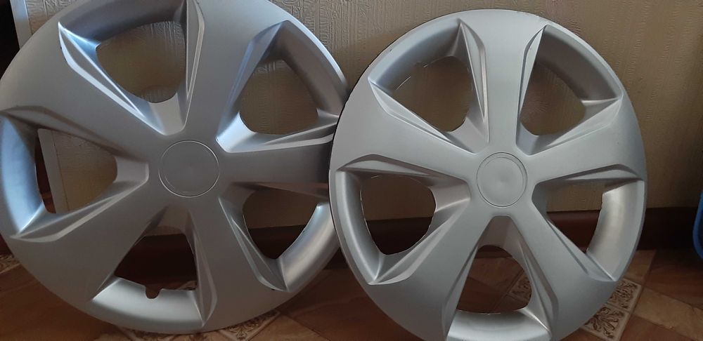 Продам КОЛПАКИ R-15 б/у 2 штуки-3000 тг