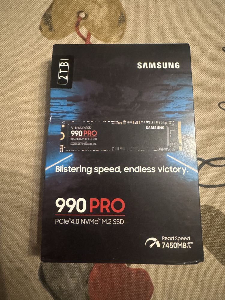 Samsung 990 pro 2tb SSD