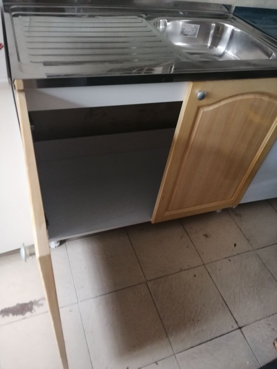 Нов Кухненски шкаф с мивка бордова 100/60