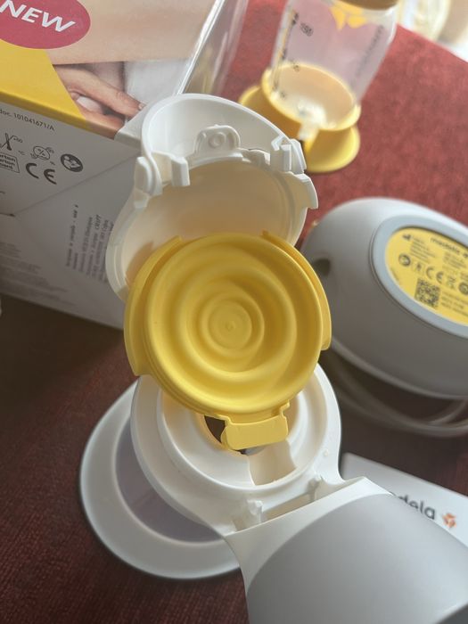 MEDELA SOLO - последен модел мобилна, тиха помпа за кърма автоматична