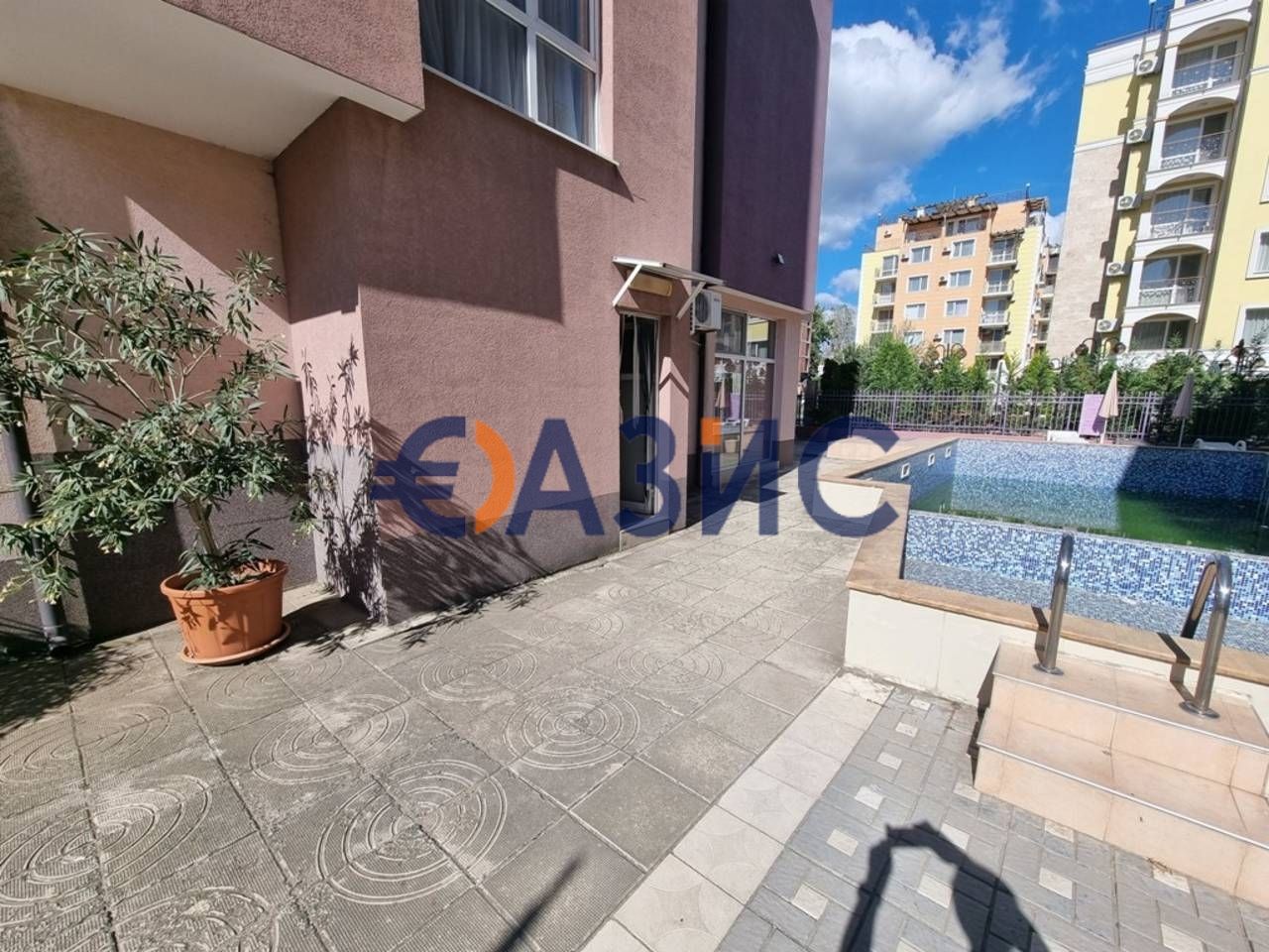 Продава се Едностаен апартамент в к.к. Слънчев бряг - 35 кв.м за 1886 €/кв.м - Снимка #10