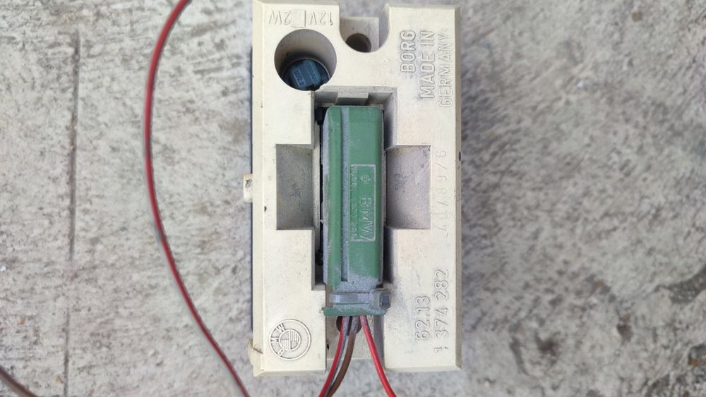 Дигитален часовник за BMW E34