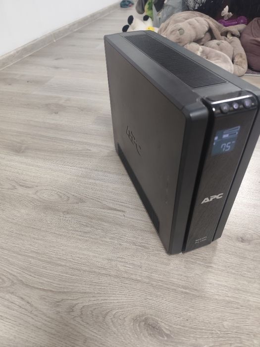 Vând Ups APC 1500 pro