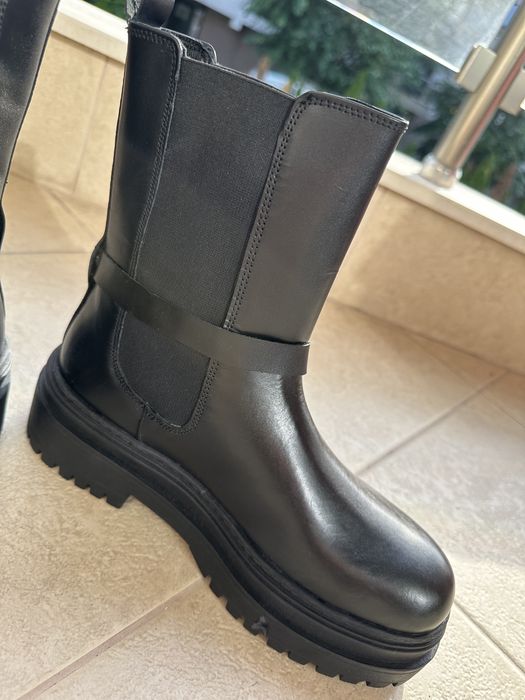 Дамски боти.