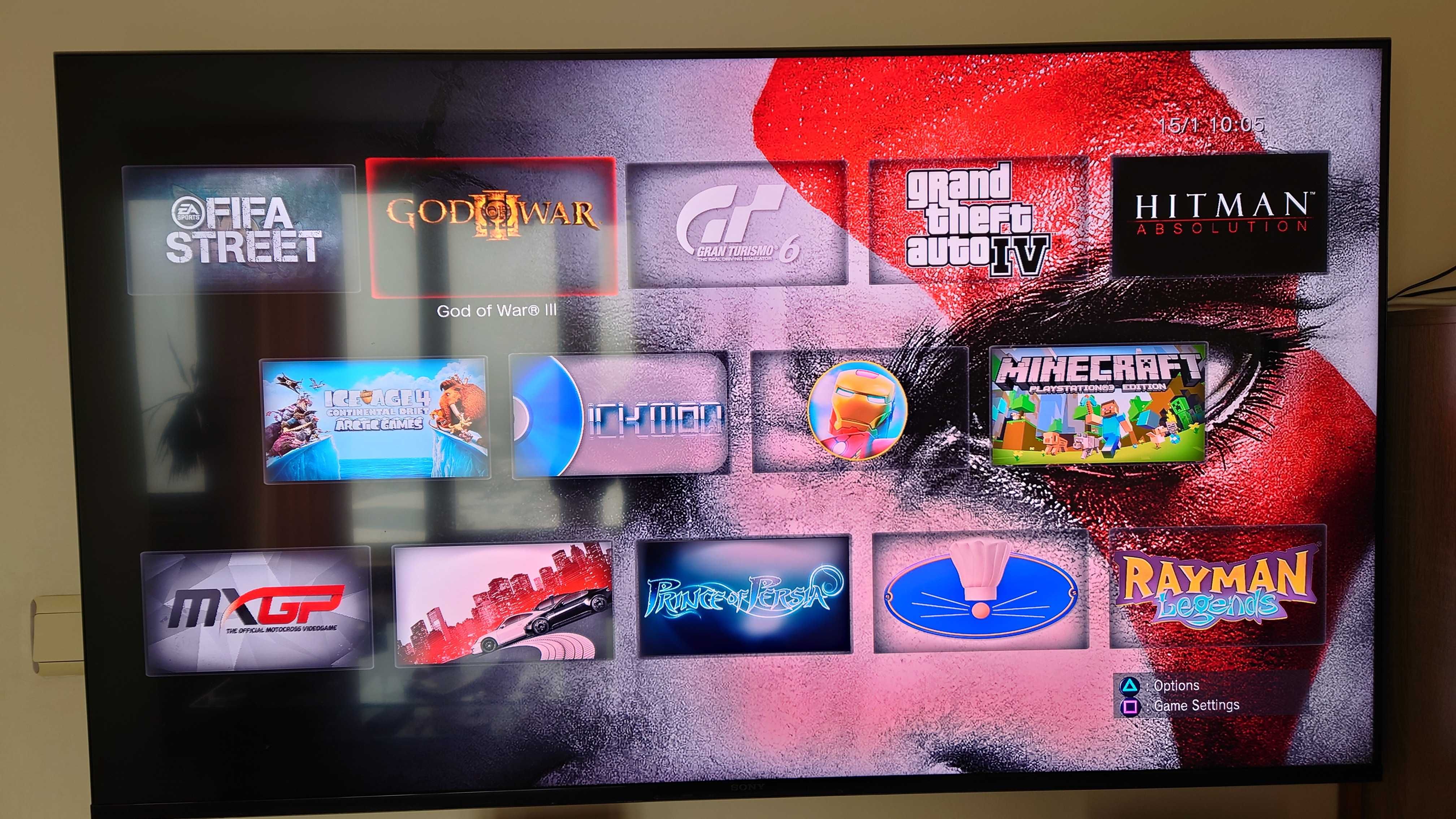 [ PS3 500GB > PlayStation 3 Super Slim с 2 джойстика и 40 игри