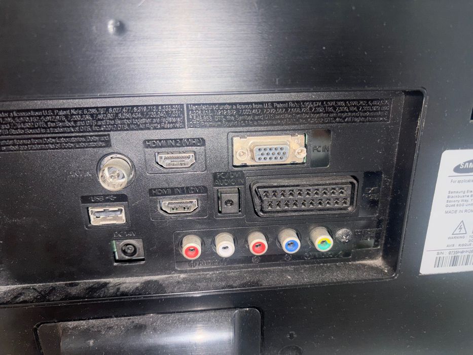 Монитор Samsung T24E390EW и Монитор 22" (55.88 cm) Samsung P2270HD