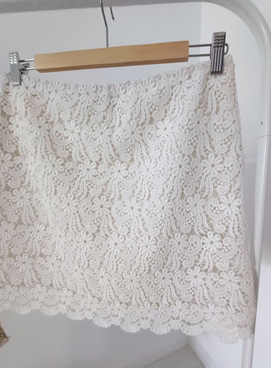 Fustă ZARA dantelă albă premium s