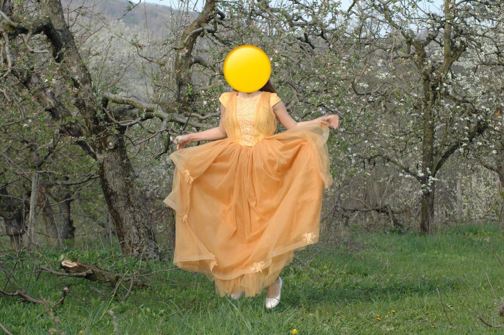 Rochie galbena de ocazie/spectacol/serbare pt fete de 12-13 ani