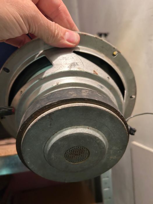 Тон колони за автомобил