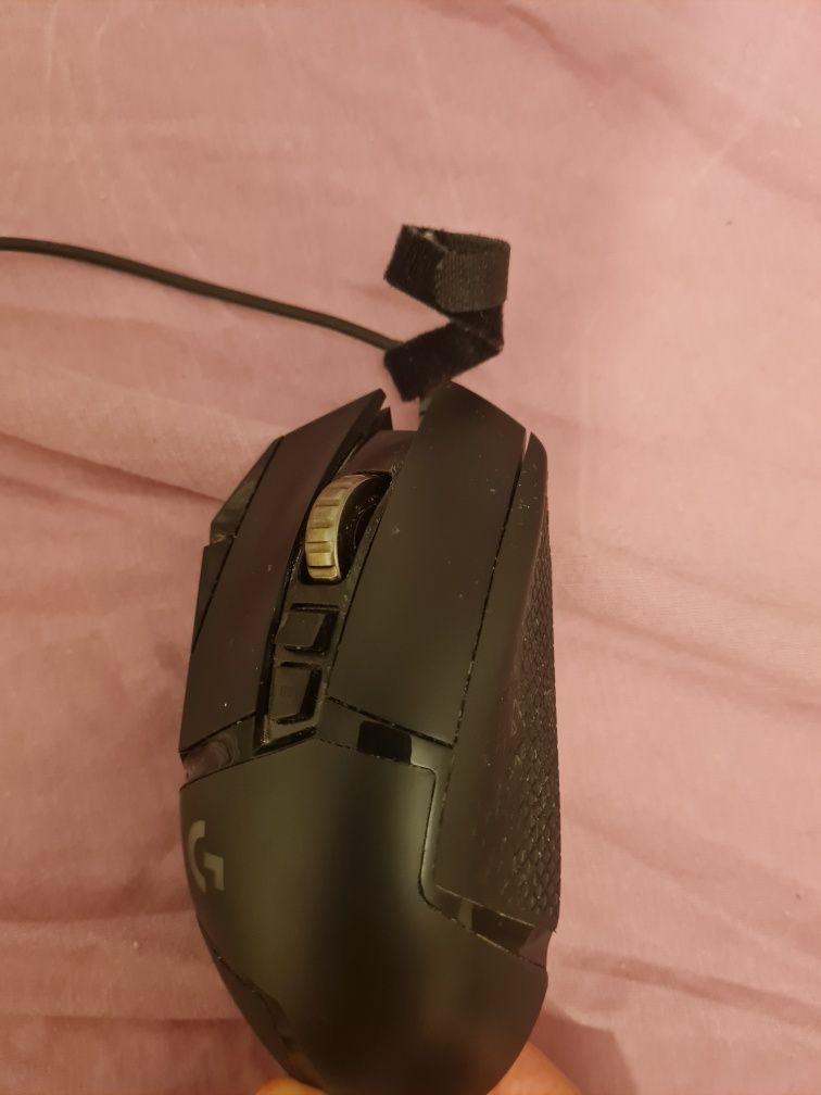 Logitech G502 HERO - геймърска мишка с  11 бутона и регулируемо тегло