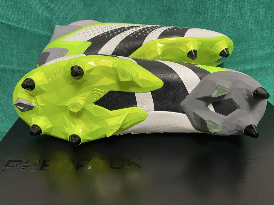 Ghete de fotbal adidas PREDATOR ACCURACY+ SG marimile 42 si 44