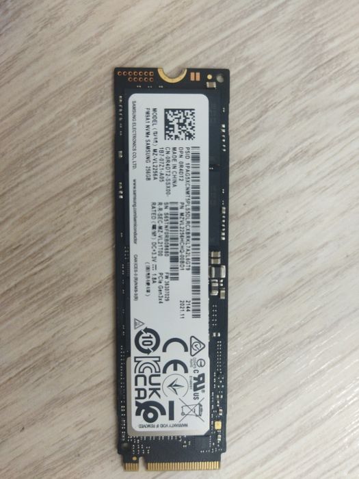 Жёсткий диск SSD M2 256 Gb в хорошем состоянии