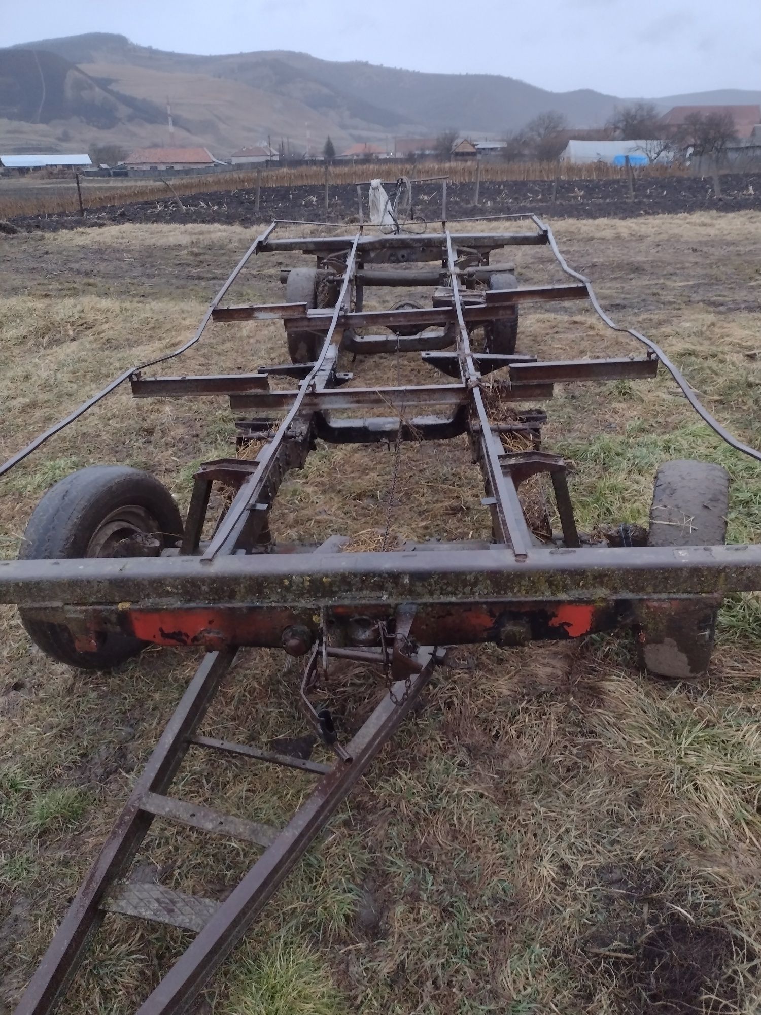 Tractor U650 si Utilaje agricole