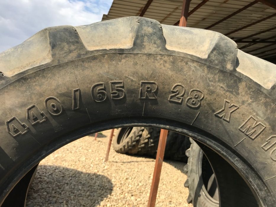 440/65r28